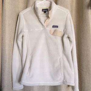 Patagonia Quarter Button Up! Size M